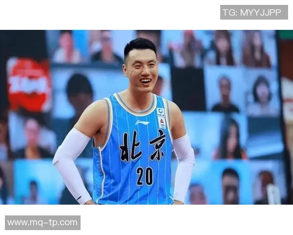 翟晓川:从篮球新星到职业生涯巅峰的奋斗与坚持之路